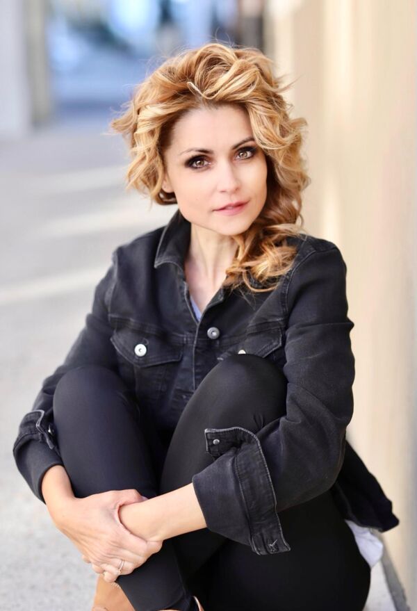 Esther Fischer, Schauspielerin, Moderatorin, TVSerien, Werbespots